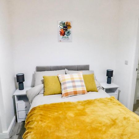 Port Apartment 1 Holyhead Kültér fotó
